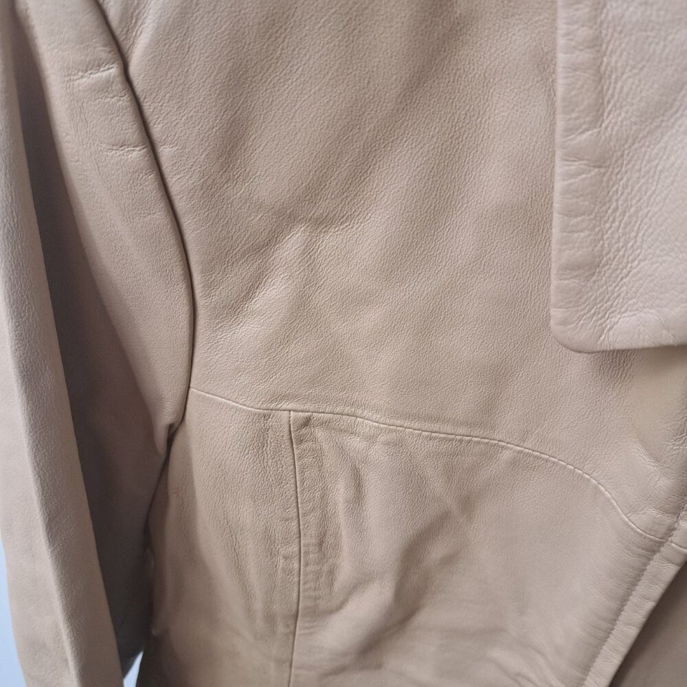 Leather Jacket - Picture 4 of 10